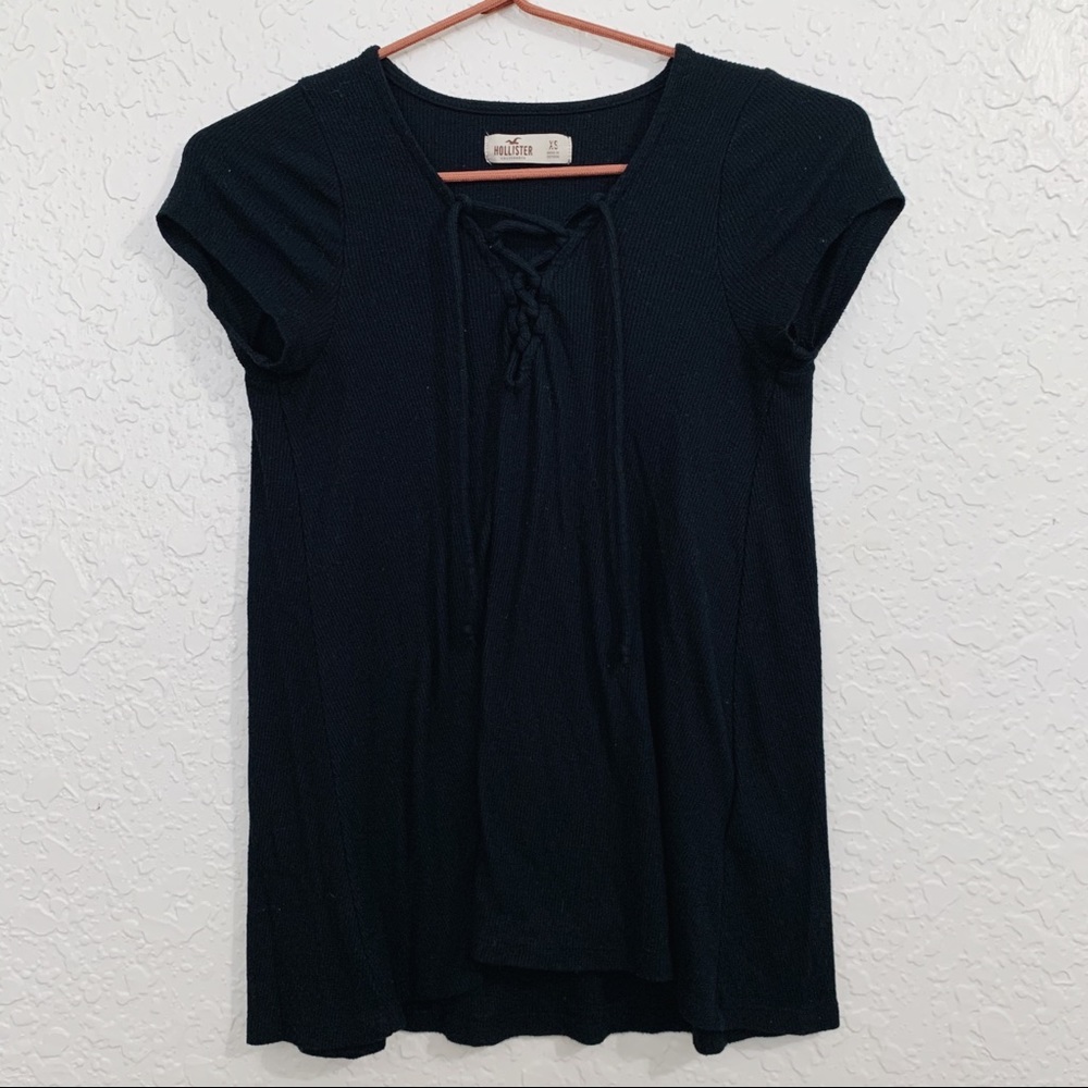 hollister vneck top